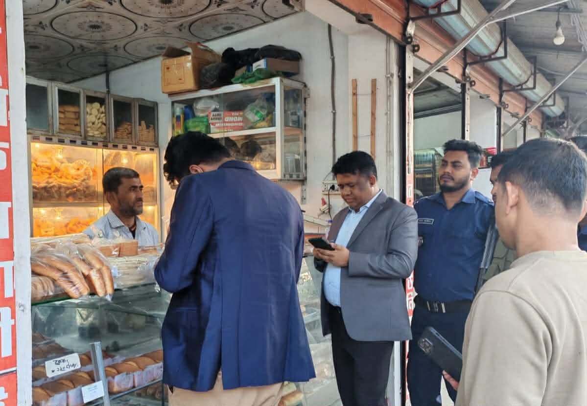 চাটখিল ভ্রাম্যমান আদালতের অভিযান দুই প্রতিষ্ঠানকে ৫০ হাজার টাকা জরিমানা